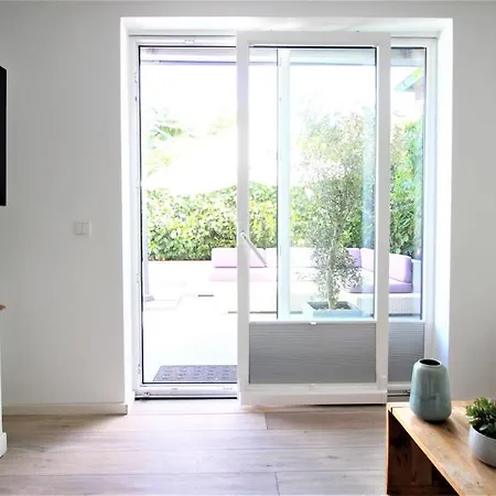 Apartment ✦ Lovely Studio ✦ - Big Terrace, Private Parking